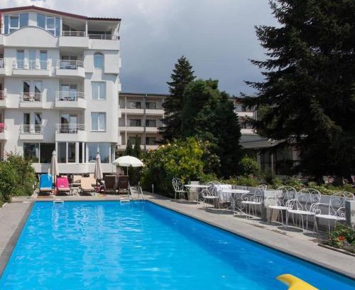 Ohrid Hotel | Villa Jordan: Oceanfront Retreat with Pool & High Ratings