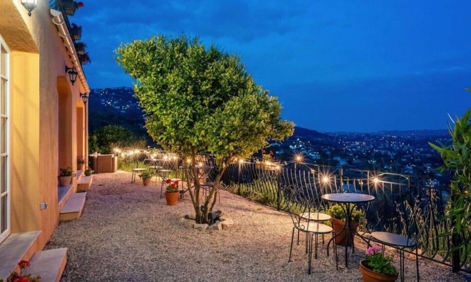 Speracedes Villa | Villa Juli Guesthouse: A Unique Retreat Awaits You