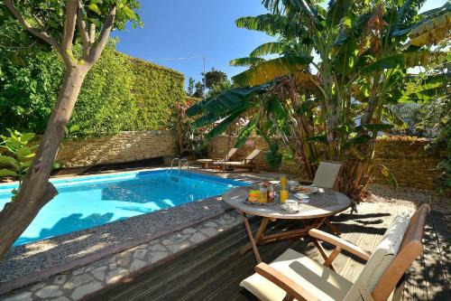 Pyrgos Psilonerou Villa | Villa Kamares: Oceanfront Retreat with Private Pool