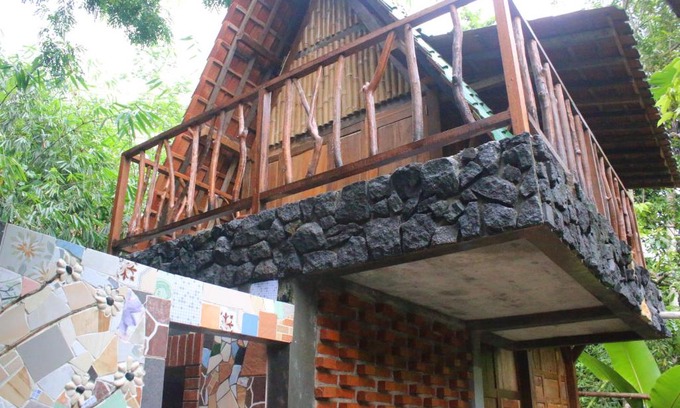 Sleman Villa | Experience Villa Kampung Ayem: Family-Friendly Getaway