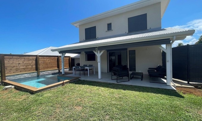 Destrellan House | Villa KANISI 2 (3 bedrooms/6 pers) in the center of the island, rated 4 stars