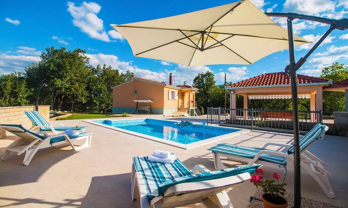 Srijane House | Villa Katja: Private Pool & Free Bicycles Await You!