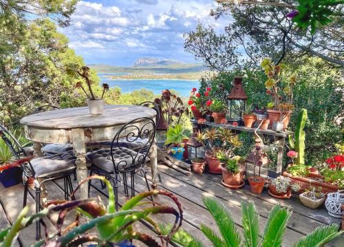 Golfo di Marinella Villa | Oceanfront Comfort at Villa Khepri - Guest Rated 9.8