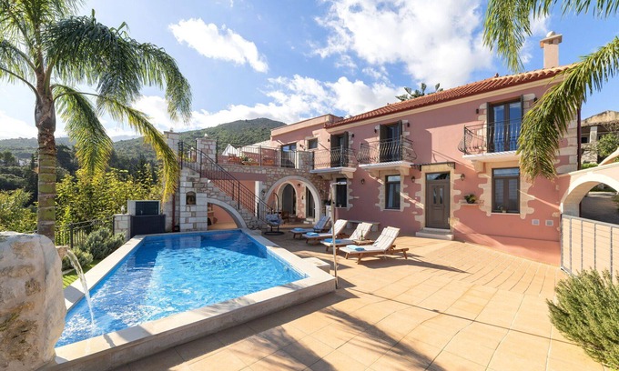 Tzitzifes Villa | Villa Kois – Idyllic Vacation Villa with Oceanfront Pool