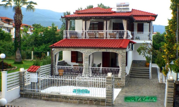 Asprovalta Villa | Oceanfront Villa Konstadine - Ideal Family Getaway