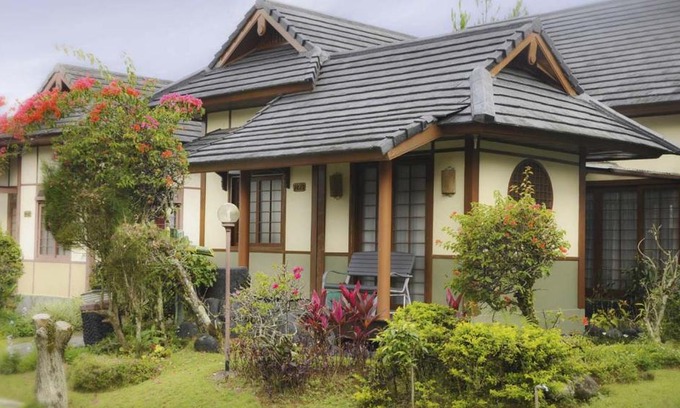 Cipanas Villa | Family-Friendly Villa Kota Bunga Ade in Japanese Style