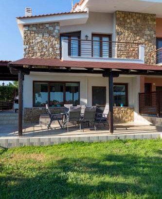 Nikita Villa | Villa Kristin 2: Steps from Great Sandy Beach & Family-Friendly