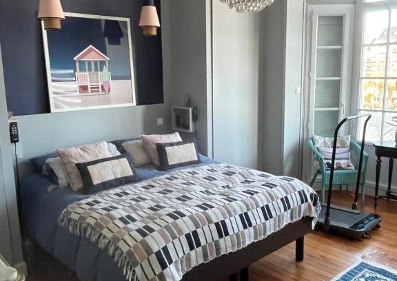 Le Pouliguen Villa | Discover Villa Léoval: Family-Friendly Portside Retreat