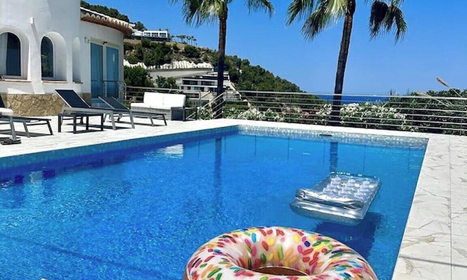 Mar Azul Villa | Villa la Barraca: Breathtaking Views & Private Pool Escape