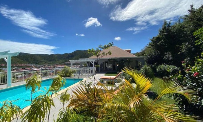 Concordia Villa | Villa La Belle Colombe: Family-Friendly Getaway with Pool
