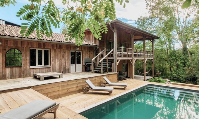 Saubion Villa | Villa 'La Cabane Du Moulin': Private Pool & Terrace Escape