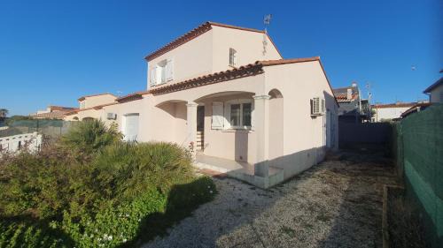 Saint-Cyprien Plage Villa | Villa LA DIVA Agréable villa familiale climatisée proche plage - 3 chambres - jardin et terrasse