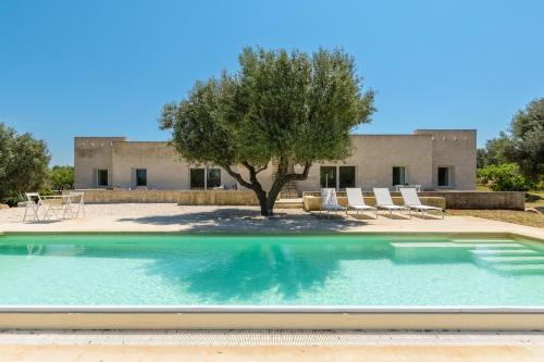 Carovigno Villa | Beautiful Villa La Guaceta: Oceanfront Escape with Pool