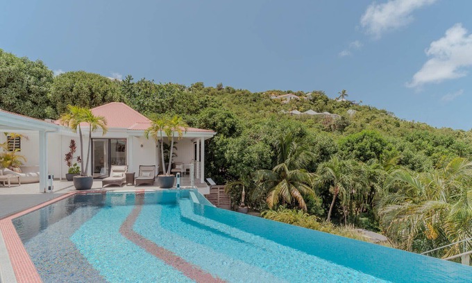 Morne de Depoudre Villa | Villa La Maison Rouge: 10/10 Review, Private Pool & Spa