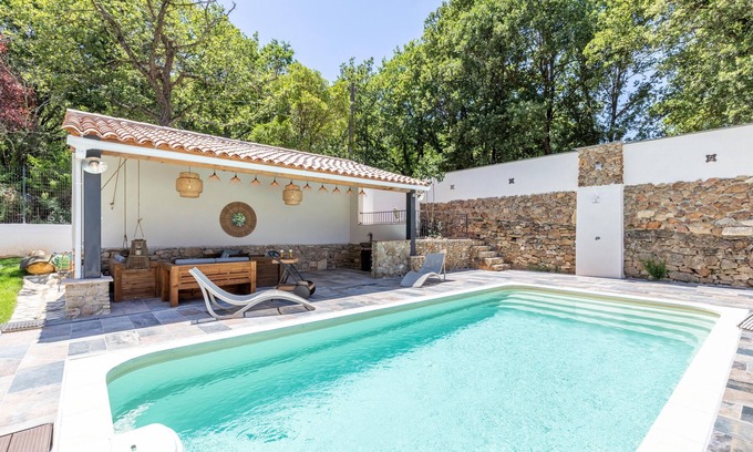 Pougnadoresse Villa | Villa La Roche Rouge: Guest Rated 10/10 with Spa & Pool