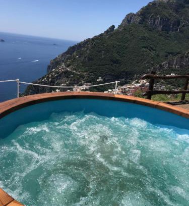 Montepertuso House | Villa La Tagliata: Private Parking, Jacuzzi & Scenic Views