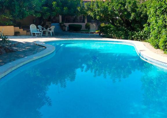 Castello de la Plana Villa | Elegant Villa La Torreta: Pet-Friendly & Family Friendly
