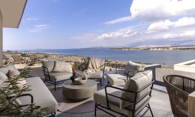 Povljana Villa | Villa Laceria with Pool