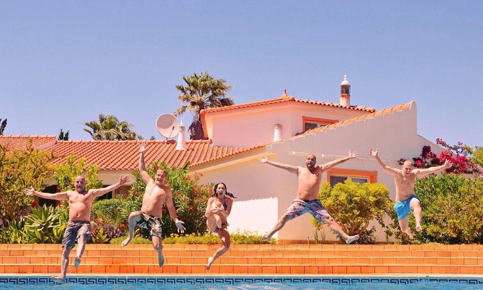 Funchal Villa | Villa Lagos Algarve: Family Retreat with Pool & Ocean View