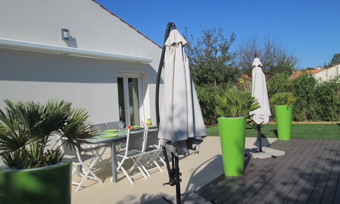 Cheray Villa | Villa Large Comfort - Heated Pool & Oceanfront Relaxation