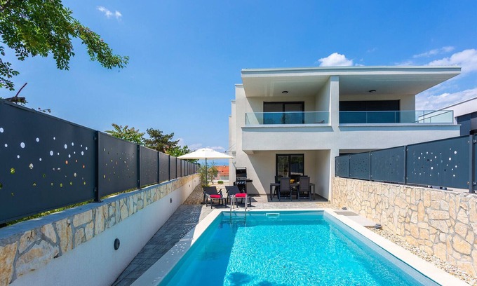 Milcetici Villa | Relaxing Villa VOCO with Private Pool for Memorable Getaways