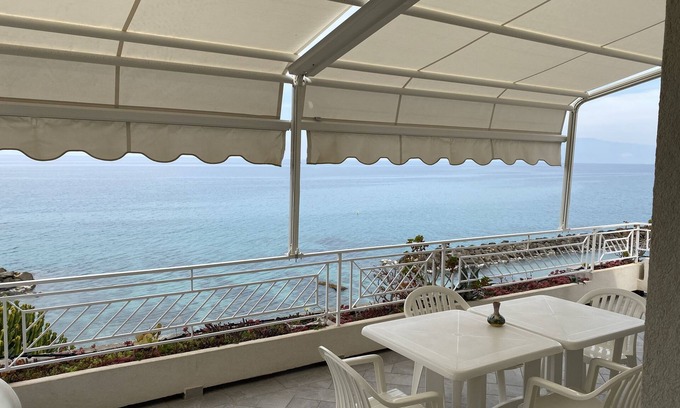 Pizzo Villa | Villa Laura P1: Breathtaking Oceanfront Retreat