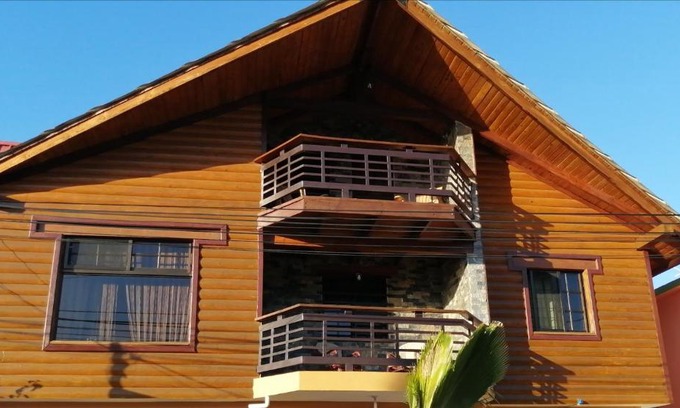 Jarabacoa House | Guest Rated 8.9: Villa Laura Jarabacoa with Pool & Breakfast