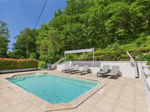Thonac House | Villa 'Le Roc' pour 10, jardin et piscine