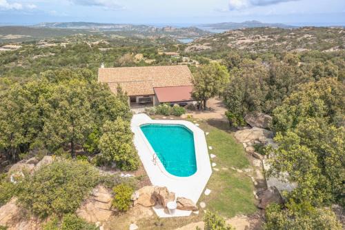 Arzachena Villa | Villa Leccio: Pet-Friendly Retreat with Pool & Family Fun