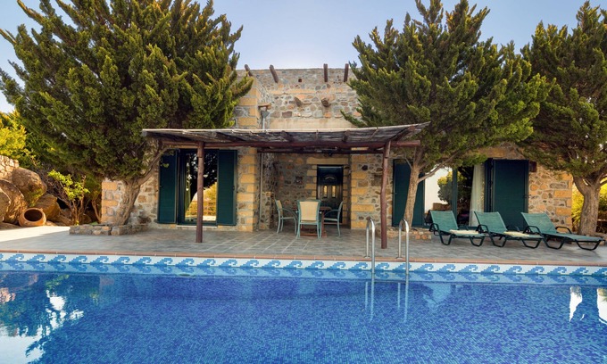 Livadia Villa | Villa Lefkothea with private pool, 13 min from Elafonisi Beach