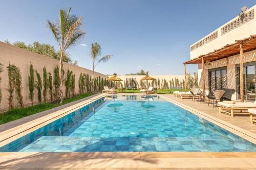 Chwiter Villa | Villa Leila: Poolside Retreat with Ocean Views & Family Fun