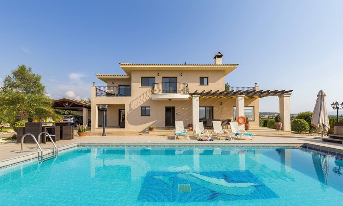 Argaka Villa | Villa Leni: 4 Bed Villa with Private Pool & Oceanfront Views