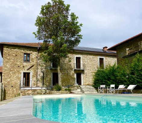 Serole House | Villa Leonetti B&B - Restored Stone Villa - UNESCO Langhe Region