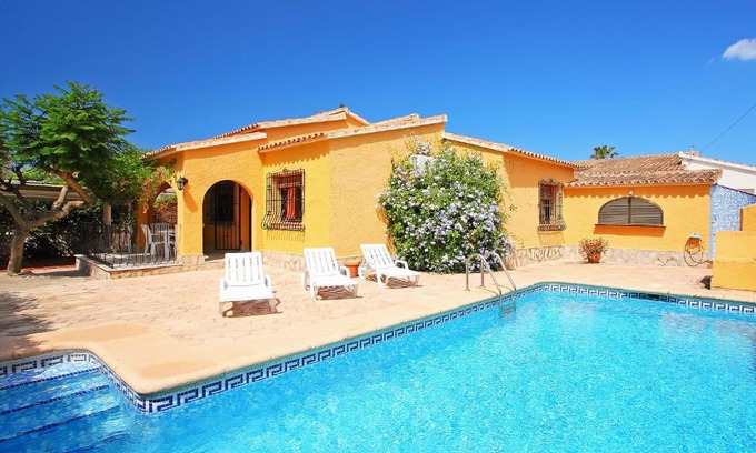 Almadrava Beach Villa | Family-Friendly Villa Les Canyes with Oceanfront Pool Access