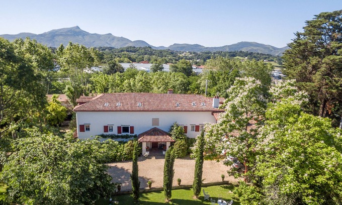 Behobie House | Villa LES CYPRÈS - Villa with pool, Urrugne