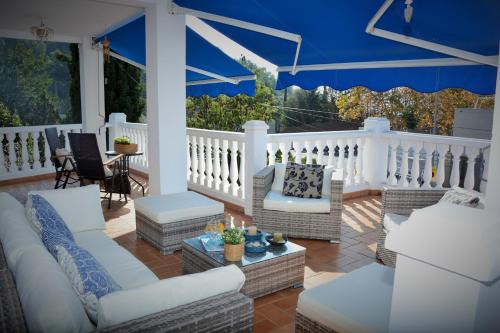 Quint Mar Villa | Family-Friendly Villa Les Moreres: Oceanfront Retreat Awaits