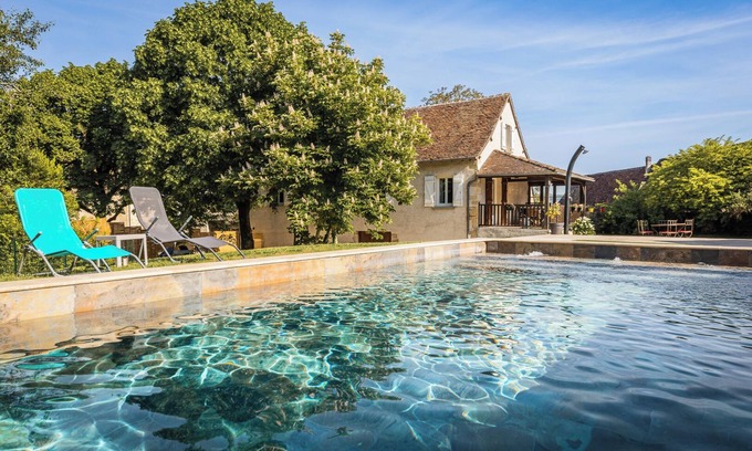 La Bachellerie House | Pet-Friendly Villa les Rocs with Spa and Private Pool