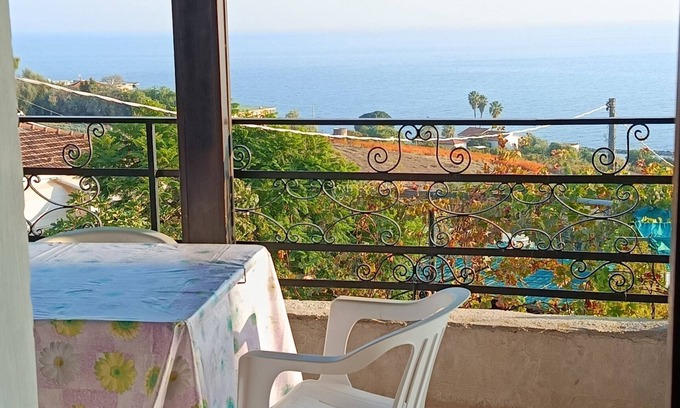 Santo Stefano al Mare House | VILLA LETIZIA, detached house surrounded by greenery with panoramic views