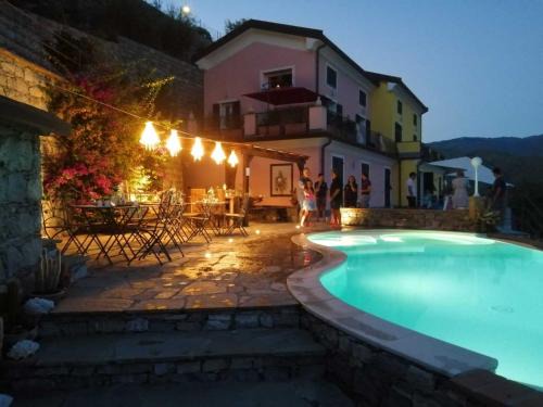 Casarza Ligure Apartment | Experience Villa Lice - Sciacchetrà with Pool & Hot Tub