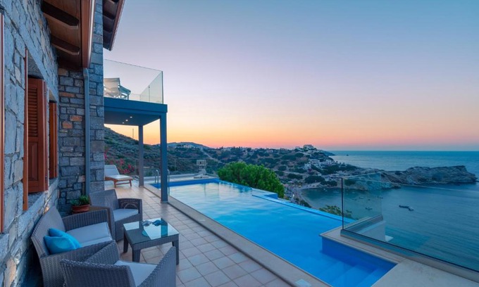 Lygaria Villa | Villa Ligaria: Oceanfront Retreat with Pool & Pet Friendly