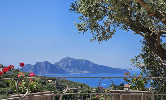 Schiazzano Villa | Villa "Lights of Capri" - Sorrento Coast