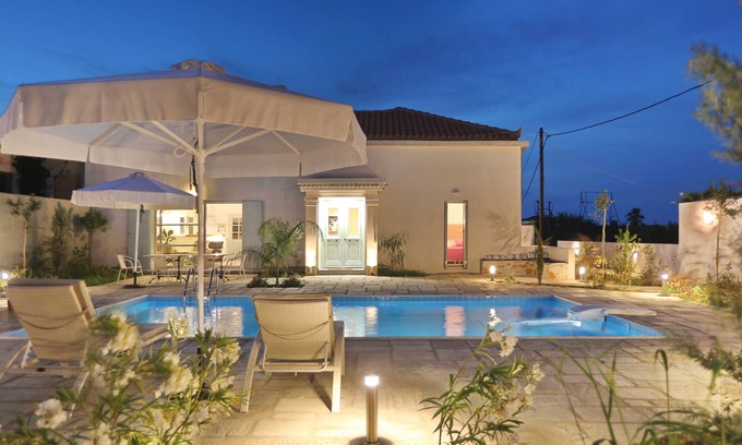 Skopelos Villa | Beautiful Villa Livadi in Skopelos with Ocean Views