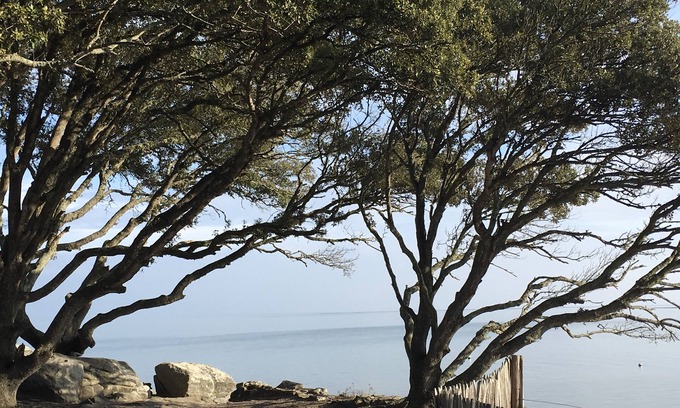 Noirmoutier-en-l'Ile House | Relaxing Villa Near Beaches with Pool & Family Amenities