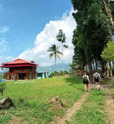 Tomohon Villa | Villa Lokon Tomohon: Family-Friendly Getaway Awaits