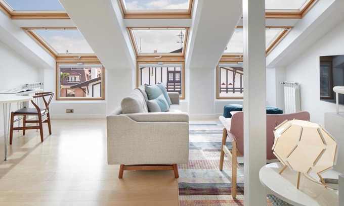 Antiguo Villa | Inviting Villa Loretopea: Family-Friendly 4-Star Retreat