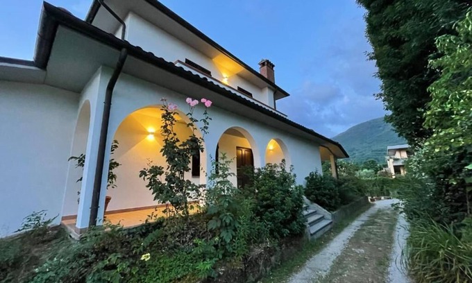 Fornaci di Barga Villa | Villa Lori: Pet-Friendly Retreat with Hot Tub & Breakfast