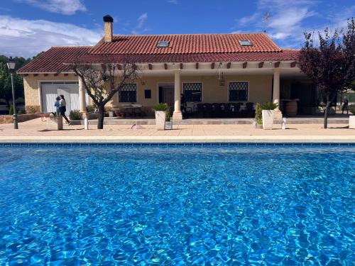 Yecla House | Relax at Villa Los Baños with Private Pool & Pet-Friendly
