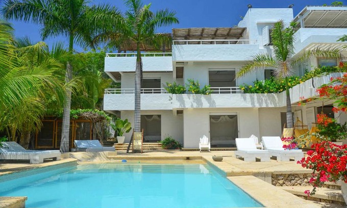 Bocachica Villa | Enchanting Villa Deluxe Los Cocos Baru with Oceanfront Views