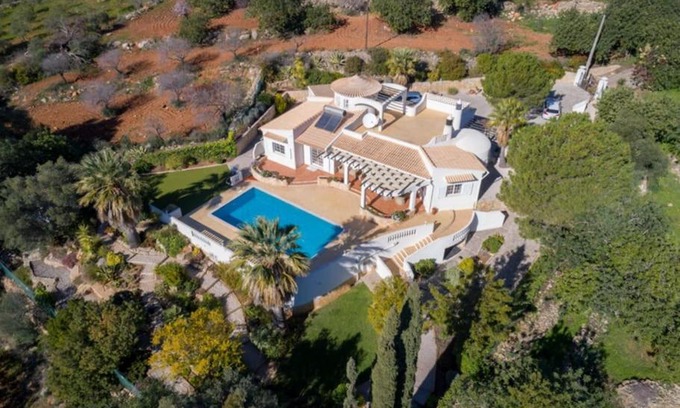 Vale Grande Villa | Villa Lucie: Oceanfront Retreat with Private Pool in Algarve