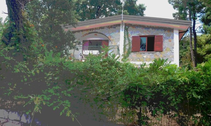 Capitello Bed & Breakfast | Idyllic Villa Luisa sul Mare with Oceanfront Views